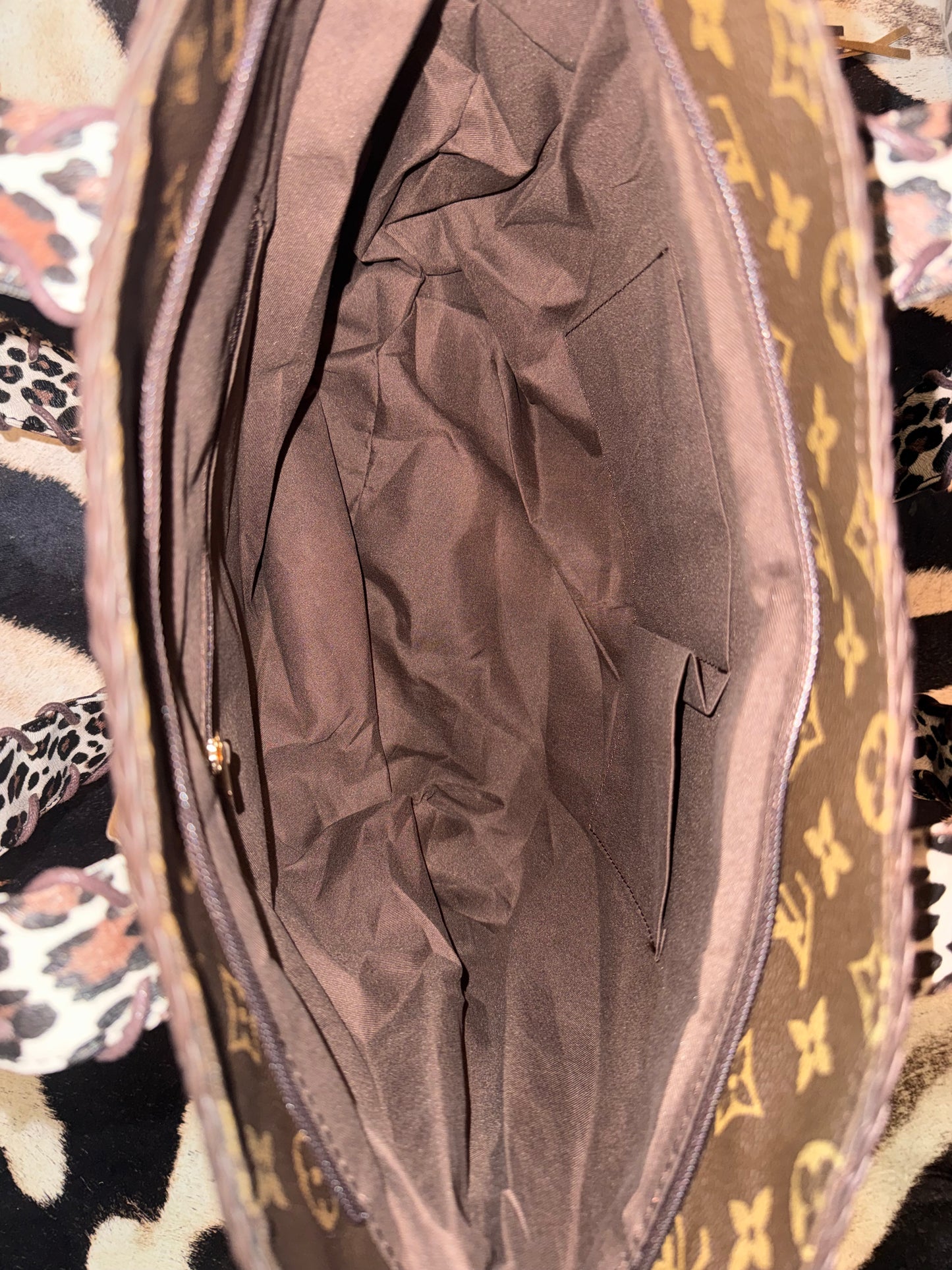 Luxe | Fringe Leopard Neverfull