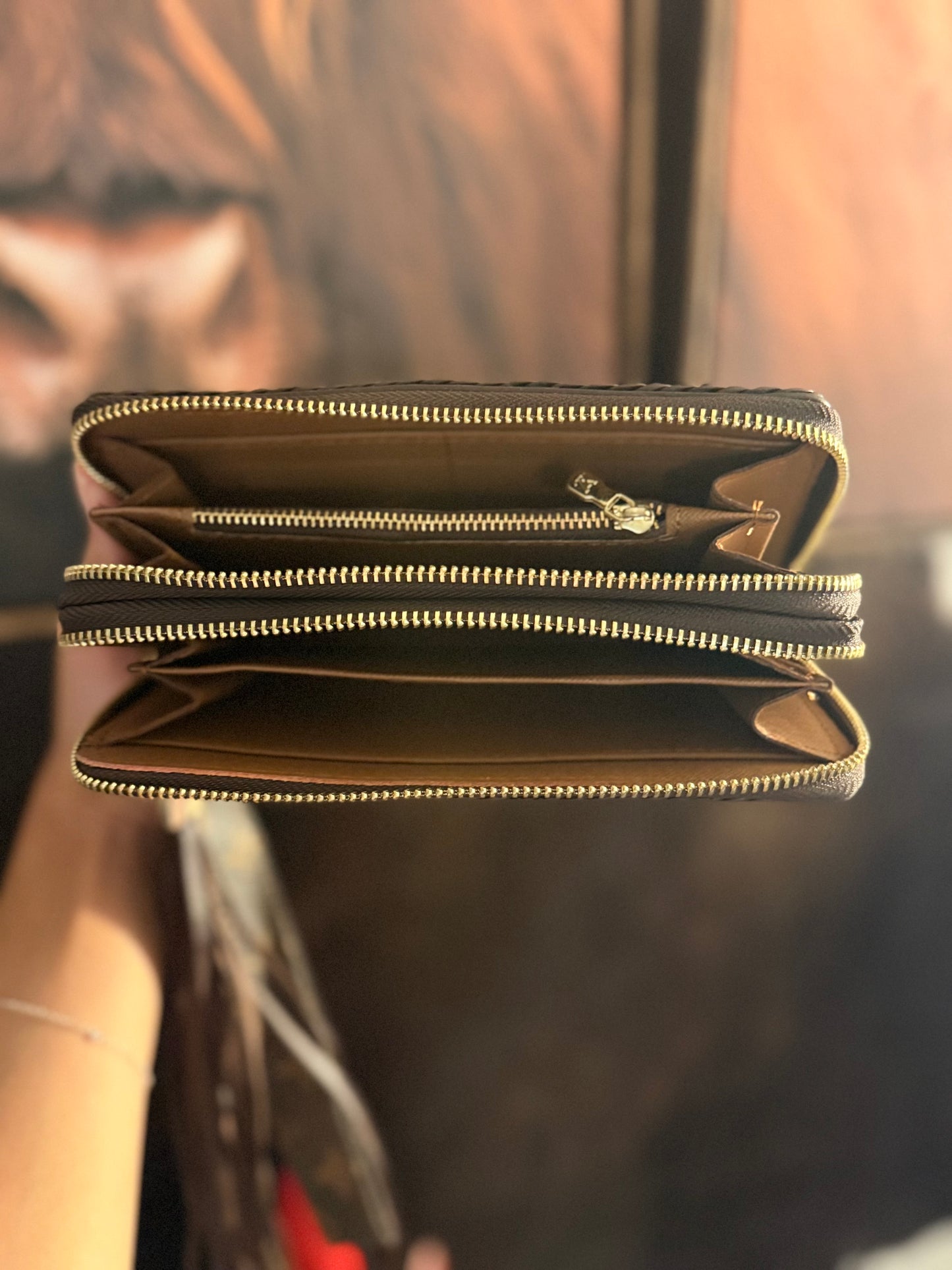 Luxe | Fringe Zippy Wallet