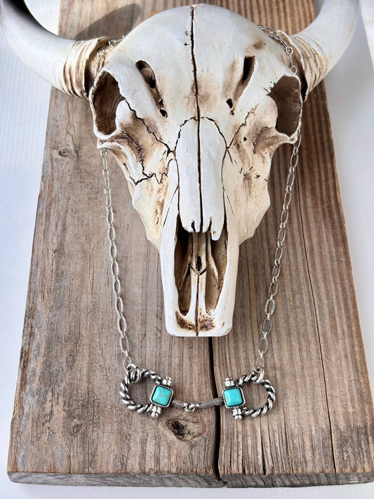 Horsebit Pendant Link Chain Necklace